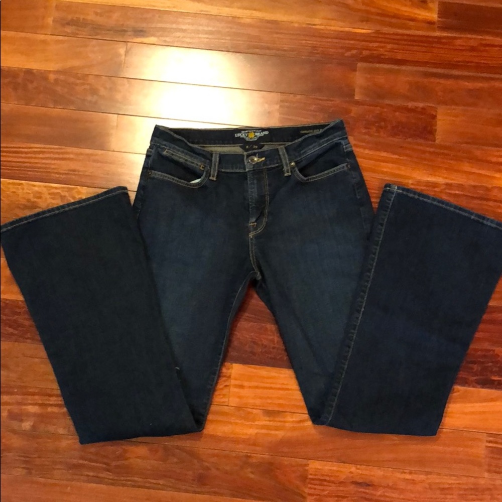 🌵🍀 Lucky flare jeans 8/29